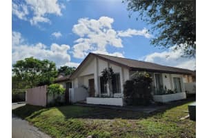 3931 SW 84th Terrace, Davie, FL 33328, Sold 02/13/23