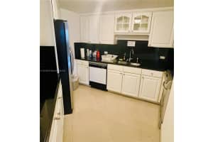 801 Brickell Bay Dr APT 1968, Miami, FL 33131, Sold 03/08/23
