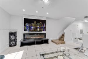 11658 NW 11th St #18, Pembroke Pines, FL 33026, Sold 11/21/22