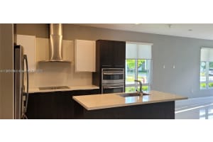 6310 NW 103rd Pl, Doral, FL 33178, Sold 12/01/22
