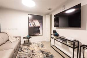1600 NE 1st Ave Apt 2811, Miami, FL 33132, Sold 12/30/22
