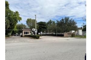 8501 NW 8th St APT 104, Miami, FL 33126, Sold 12/02/22