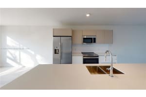2535 NE 193rd St, Miami, FL 33180, Sold 05/26/23