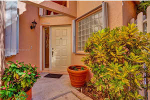 10007 NW 5th St, Plantation, FL 33324, Sold 01/11/23