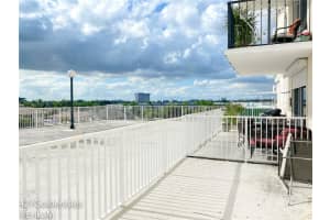 427 Golden Isles Dr #4c, Hallandale Beach, FL 33009, Sold 12/28/22