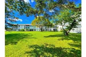 8331 Sands Point Blvd APT C306, Tamarac, FL 33321, Sold 01/09/23