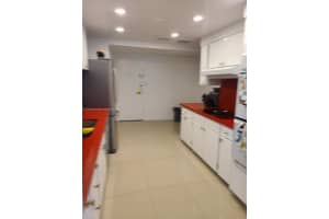 5255 Collins Ave #12a, Miami, FL 33140, Sold 12/14/22