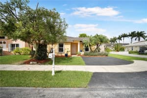 12071 SW 251st St, Princeton, FL 33032, Sold 11/23/22