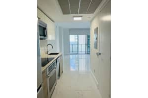 Brickell House, 1300 Brickell Bay Dr #1806, Miami, FL 33131, Sold 11/18/22