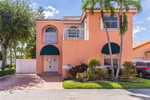 326 NW 86th Ct, Miami, FL 33126, Sold 12/12/22