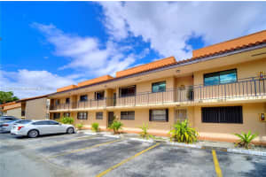 490 W Park Dr, Miami, FL 33172, Sold 01/31/23