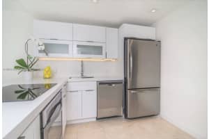 3301 N Country Club Dr APT 410, Aventura, FL 33180, Sold 01/12/23