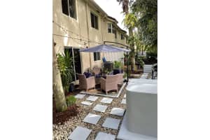 2170 NW 78th Ave APT 101, Pembroke Pines, FL 33024, Sold 12/22/22