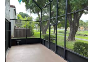 10410 SW 154th Ct Apt 8, Miami, FL 33196, Sold 12/30/22