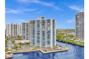20515 E Country Club Dr APT 849, Aventura, FL 33180, Sold 12/28/22