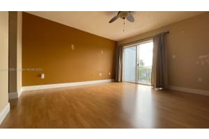 9365 Fontainebleau Blvd APT E208, Miami, FL 33172, Sold 02/13/23