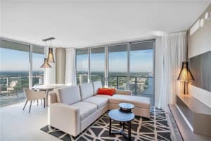 4010 N Ocean Dr, Hollywood, FL 33019, Sold 01/04/23