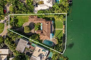 2315 Lake Ave, Miami Beach, FL 33140, Sold 06/16/23