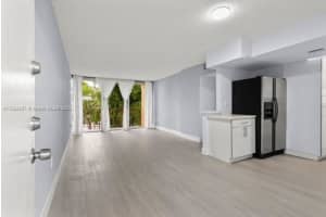 8850 Fontainebleau Blvd, Miami, FL 33172, Sold 12/02/22