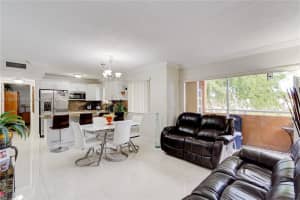 6231 SW 131st Ct APT 204, Miami, FL 33183, Sold 12/13/22