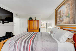 6231 SW 131st Ct APT 204, Miami, FL 33183, Sold 12/13/22
