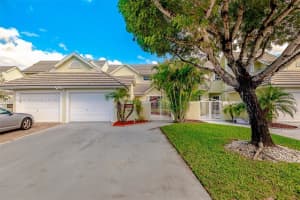 9905 NW 49th Terrace, Doral, FL 33178, Sold 12/05/22