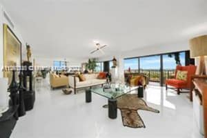 1800 NE 114th St APT 2110, Miami, FL 33181, Sold 02/17/23