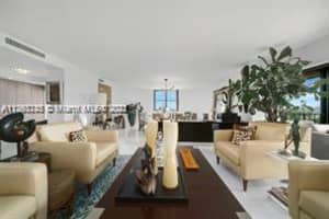 1800 NE 114th St APT 2110, Miami, FL 33181, Sold 02/17/23