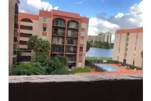 5201 NW 7th St, Miami, FL 33126, Sold 01/26/23