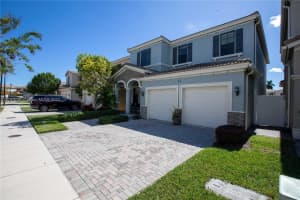 818 NE 191st St, Miami, FL 33179, Sold 04/13/23