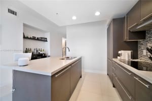 7825 NW 107th Ave Apt 318, Doral, FL 33178, Sold 06/07/23