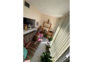 9440 W Flagler St APT 413, Miami, FL 33174, Sold 08/24/23