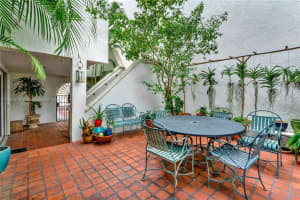 2000 S Bayshore Dr APT 2, Coconut Grove, FL 33133, Sold 12/27/22