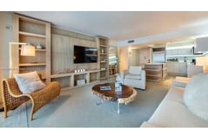 102 24th St APT 1213, Miami Beach, FL 33139, Sold 12/27/22