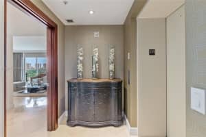 19400 Turnberry Way APT 1012, Aventura, FL 33180, Sold 05/19/23