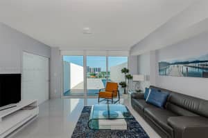 400 Sunny Isles Blvd # 607, Sunny Isles Beach, FL 33160, Sold 02/14/23