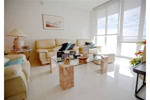 7825 NW 107th Ave Apt 712, Doral, FL 33178, Sold 03/10/23