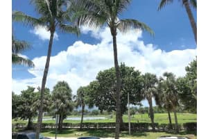 2001 Meridian Ave, Miami Beach, FL 33139, Sold 02/14/23