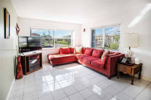 4330 NW 16th St APT 207, Lauderhill, FL 33313, Sold 02/02/23