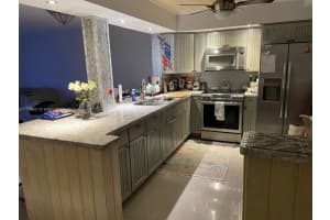 301 NE 14th Ave, Hallandale Beach, FL 33009, Sold 11/28/22