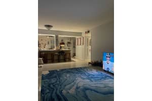 301 NE 14th Ave, Hallandale Beach, FL 33009, Sold 11/28/22