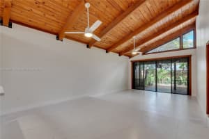 11263 SW 112th Cir Ln E, Miami, FL 33176, Sold 12/08/22