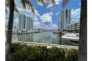 17111 Biscayne Blvd, North Miami Beach, FL 33160, Sold 12/02/22