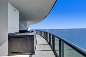 18555 Collins Ave Apt 5501, Sunny Isles Beach, FL 33160, Sold 08/31/23