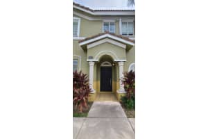 1021 SE 23rd Ave, Homestead, FL 33035, Sold 03/24/23