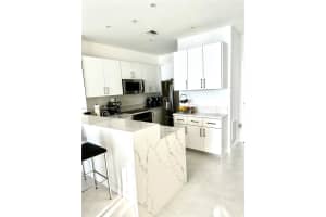 725 NE 22nd St #7e, Miami, FL 33137, Sold 12/02/22