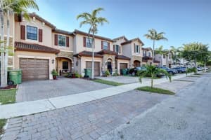342 NE 37th Ave, Homestead, FL 33033, Sold 12/13/22