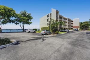 111 Lake Emerald Dr APT 404, Oakland Park, FL 33309, Sold 01/16/23