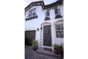 962 NE 29th Terrace, Homestead, FL 33033, Sold 01/23/23