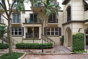 2617 NE 14th Ave APT 104, Oakland Park, FL 33334, Sold 04/28/23
